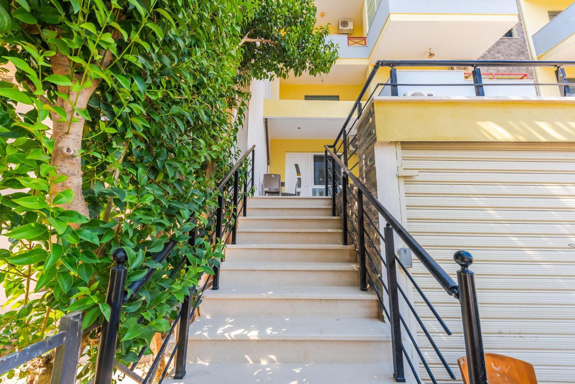 Sr Apartments Golem Голем Экстерьер фото