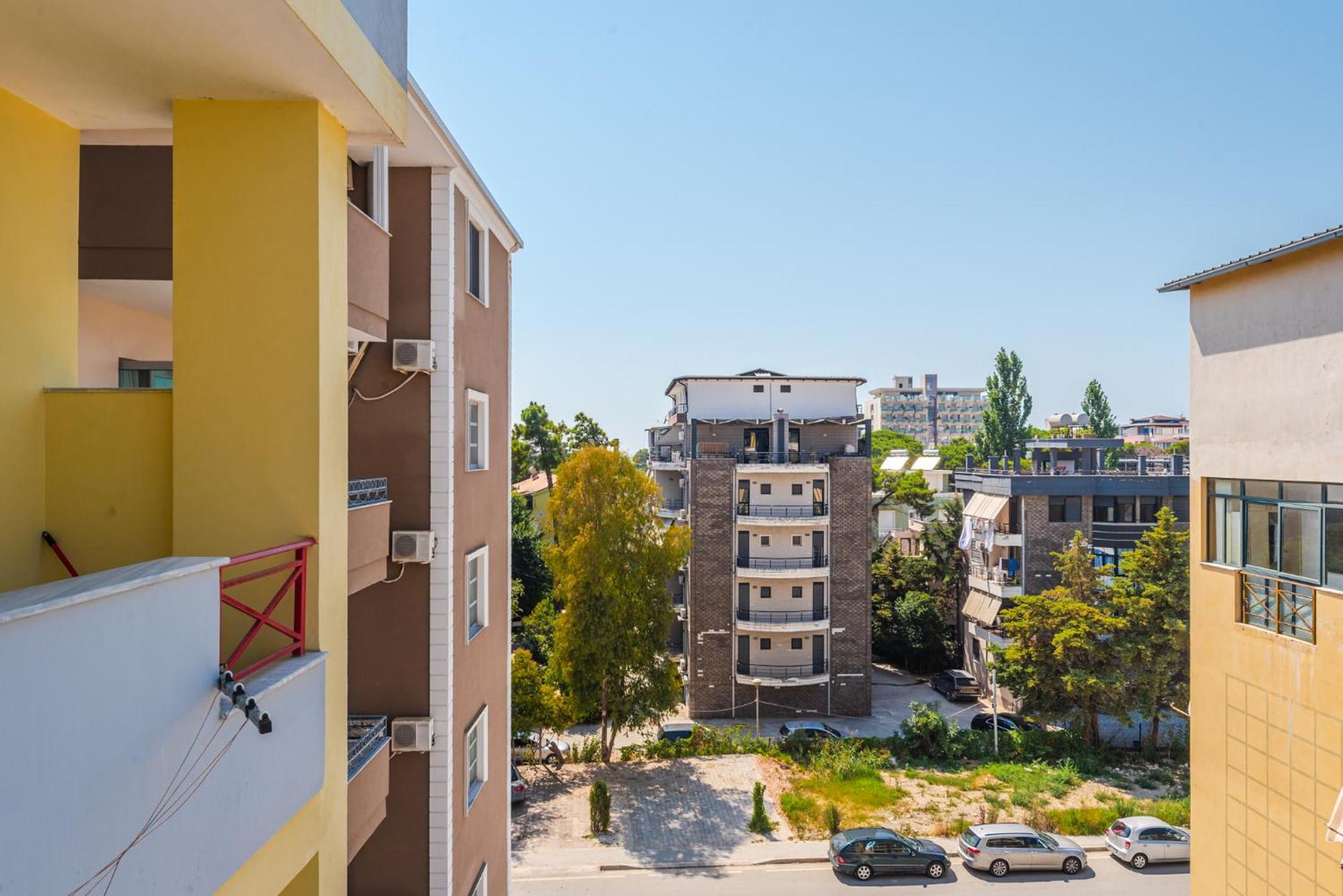 Sr Apartments Golem Голем Экстерьер фото